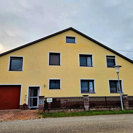 Apartment Moni In Lutzmannsburg, 1 Km Von Der Sonnentherme Entfernt - Apartment Mit 3 Schlafzimmern Exterior foto